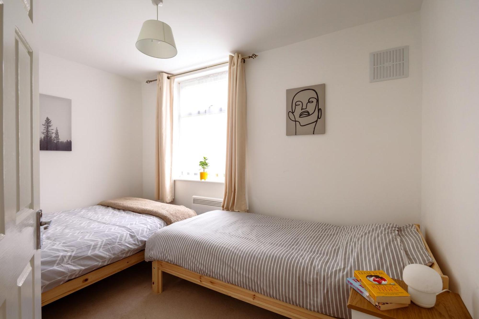 Apartamento Guildford Town Centre With Parking Exterior foto